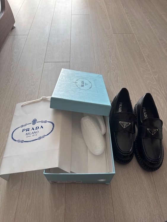 プラダ  （ブランドバッグ）の商品画像 - 査定依頼日：2026年3月29日 - 最高査定価格：25,000円