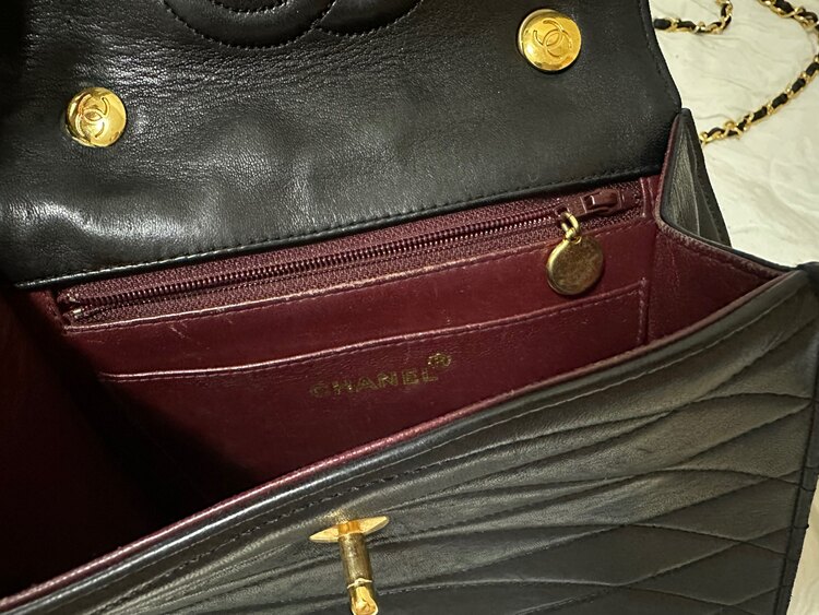 シャネル　ショルダーバッグ（ブランド財布・小物）の商品画像 - 査定依頼日：2025年5月22日 - 最高査定価格：80,000円