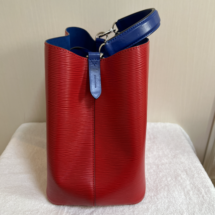 エピノエ（ブランドバッグ）の商品画像 - 査定依頼日：2025年2月3日 - 最高査定価格：100,000円