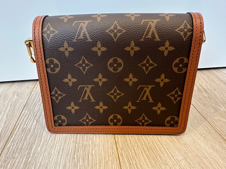 ルイヴィトン モノグラム （ブランドバッグ）の商品画像 - 査定依頼日：2025年11月23日 - 最高査定価格：200,000円