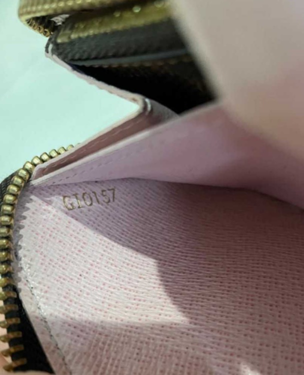 ルイヴィトン ダミエ ポルトフォイユ クレマンス（ブランド財布・小物）の商品画像 - 査定依頼日：2025年11月13日 - 最高査定価格：10,000円