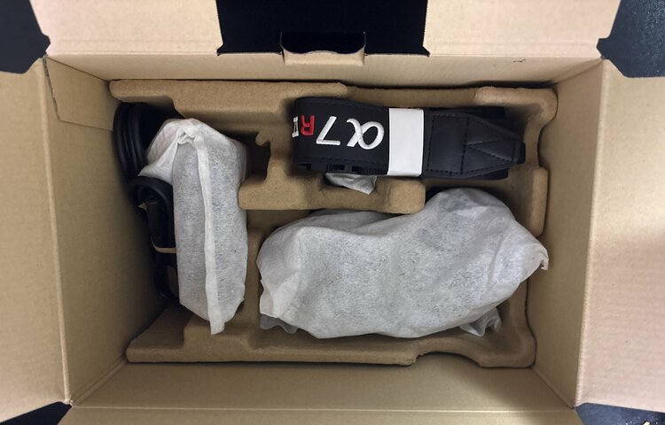  ILCE-7RM5（カメラ）の商品画像 - 査定依頼日：2026年4月3日 - 最高査定価格：270,000円