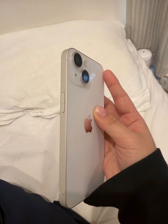 iPhone 14 128GB スターライト（スマホ）の商品画像 - 査定依頼日：2026年2月9日 - 最高査定価格：45,000円