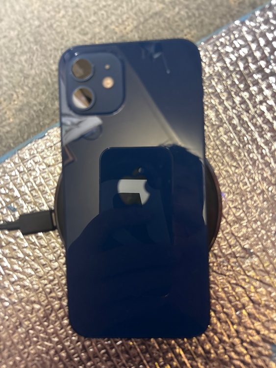iPhone 12 128GB SIMフリー（スマホ）の商品画像 - 査定依頼日：2026年5月8日 - 最高査定価格：24,000円