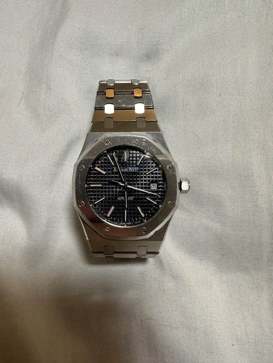 オーデマピゲ ロイヤルオーク （高級時計）の商品画像 - 査定依頼日：2025年9月19日 - 最高査定価格：3,950,000円