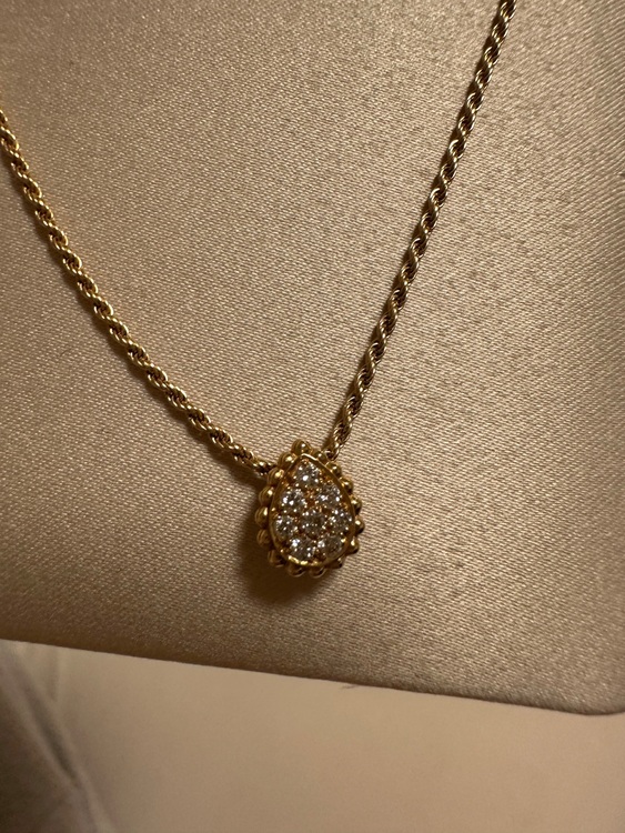 ブシュロン セルパンボエム エクストラスモール ペンダント（金・貴金属）の商品画像 - 査定依頼日：2025年9月19日 - 最高査定価格：320,000円