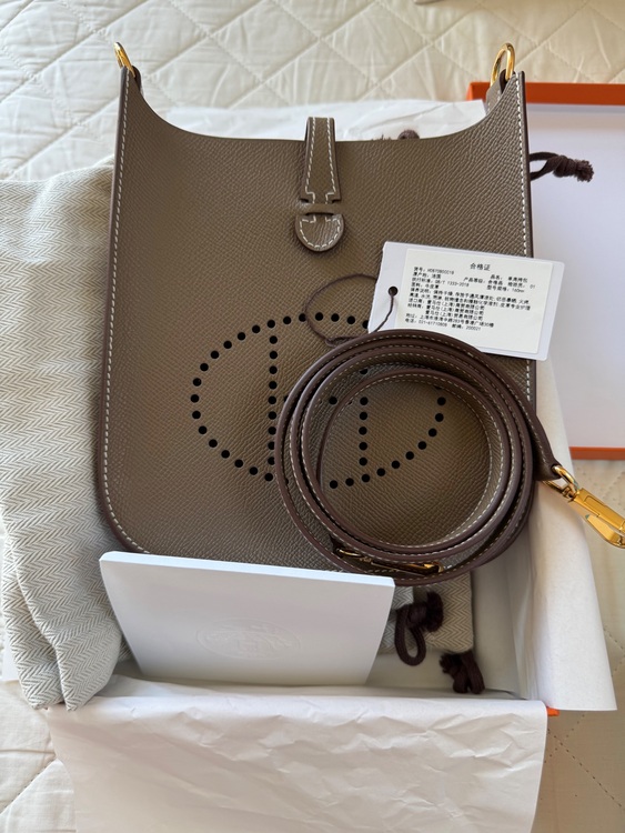 エルメス エブリン （ブランドバッグ）の商品画像 - 査定依頼日：2025年7月29日 - 最高査定価格：400,000円