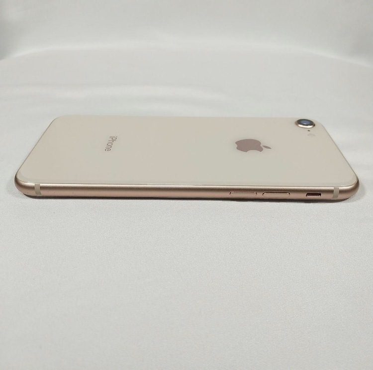 Apple iPhone8 64GB ゴールド（スマホ）の商品画像 - 査定依頼日：2026年7月28日 - 最高査定価格：3,000円