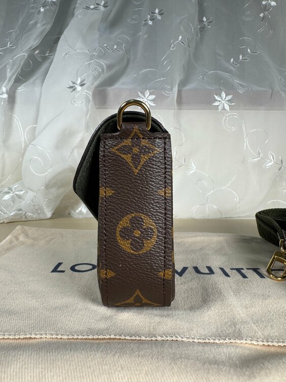 ミュルティ・ポシェット・フェリシー（ブランドバッグ）の商品画像 - 査定依頼日：2026年5月28日 - 最高査定価格：100,000円
