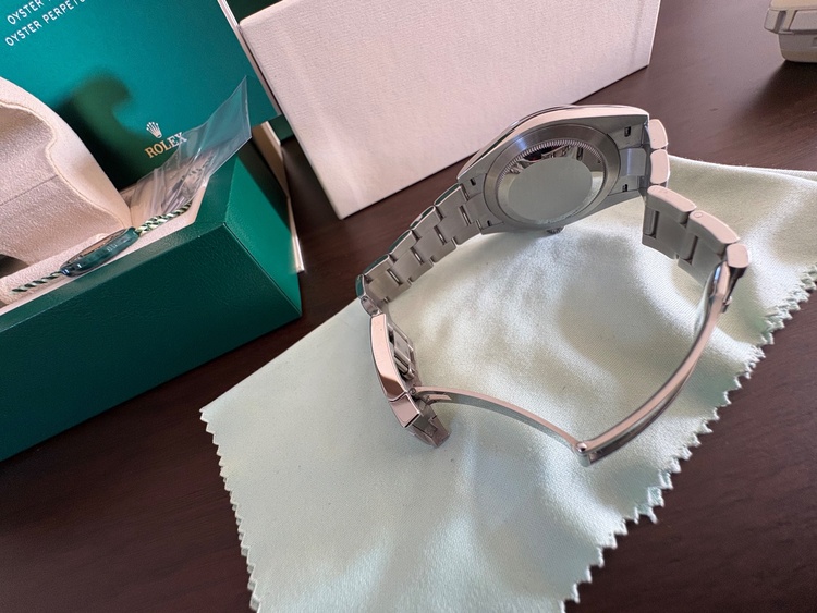 ロレックス パーペチュアルデイト 12430（高級時計）の商品画像 - 査定依頼日：2026年1月14日 - 最高査定価格：3,000,000円