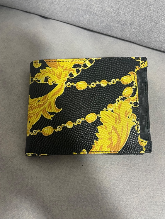 VERSACE JEANS COUTURE（ヴェルサーチェ ジーンズ クチュール（古着・ファッション）の商品画像 - 査定依頼日：2026年4月15日 - 最高査定価格：10,000円