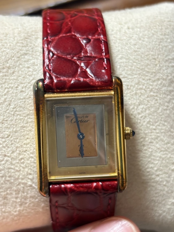 カルティエ タンク 81008（高級時計）の商品画像 - 査定依頼日：2026年3月28日 - 最高査定価格：200,000円