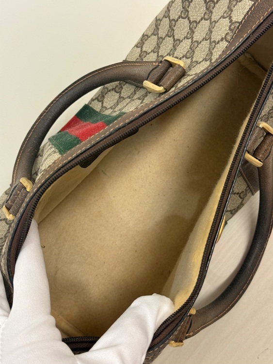 ボストンバック（ブランドバッグ）の商品画像 - 査定依頼日：2025年7月29日 - 最高査定価格：15,000円