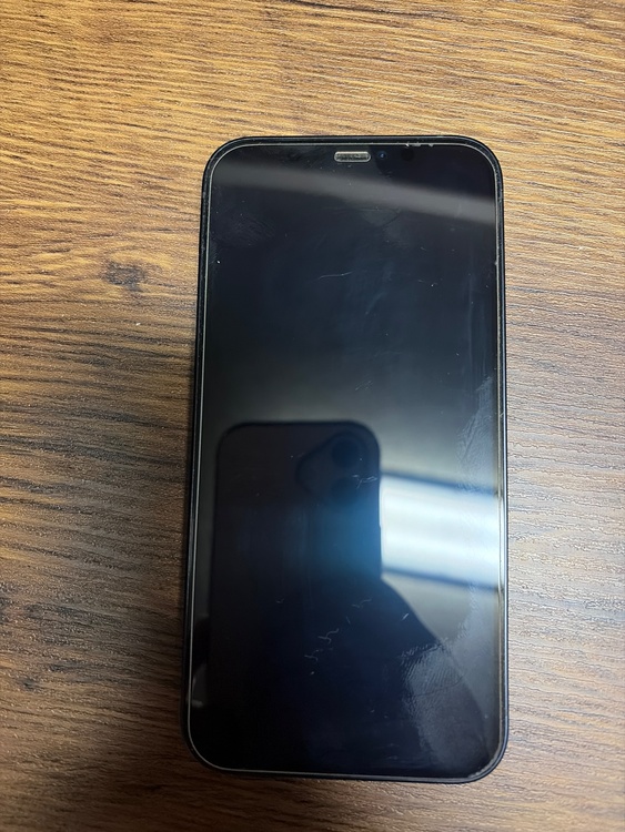 iPhone iPhone 12 128GB au（スマホ）の商品画像 - 査定依頼日：2026年9月9日 - 最高査定価格：23,000円