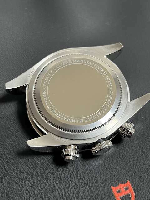 チューダー ブラックベイ 79350（高級時計）の商品画像 - 査定依頼日：2025年2月7日 - 最高査定価格：420,000円