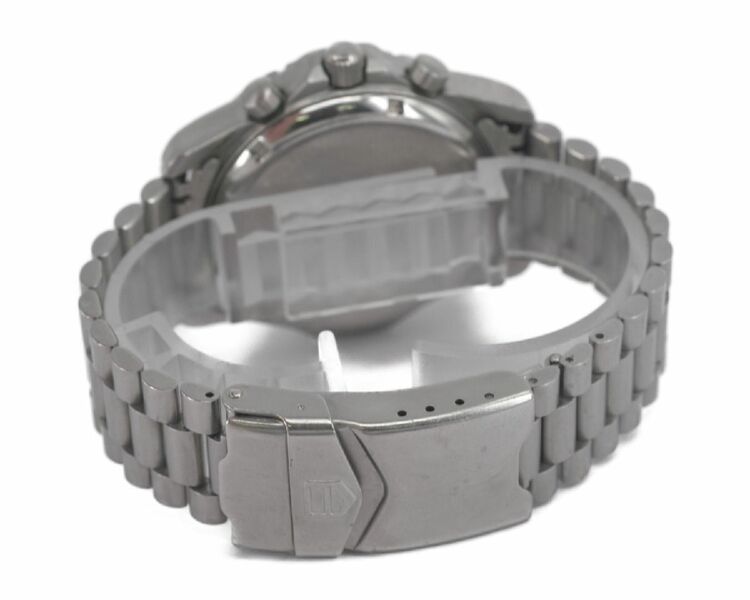 タグホイヤー 2000 プロフェッショナル（高級時計）の商品画像 - 査定依頼日：2025年9月5日 - 最高査定価格：55,000円