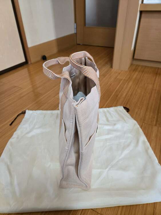 エルメス　フールトゥ（ブランドバッグ）の商品画像 - 査定依頼日：2025年2月9日 - 最高査定価格：25,000円