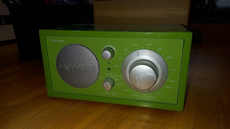 チボリradio（オーディオ・スピーカー）の商品画像 - 査定依頼日：2025年12月22日 - 最高査定価格：1,000円