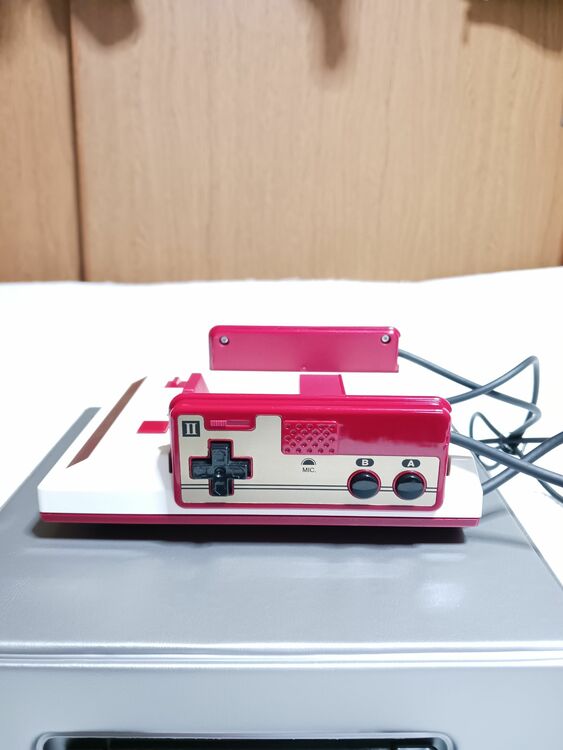 ニンテンドークラシックミニファミコン（ゲーム機本体・ゲームソフト）の商品画像 - 査定依頼日：2025年10月24日 - 最高査定価格：2,200円