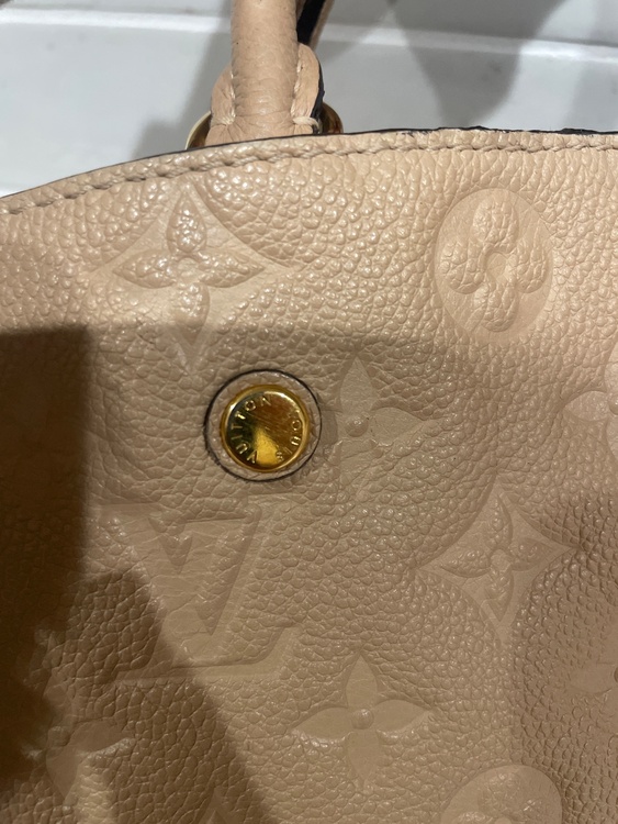 モンテーニュ（ブランドバッグ）の商品画像 - 査定依頼日：2026年1月22日 - 最高査定価格：145,000円