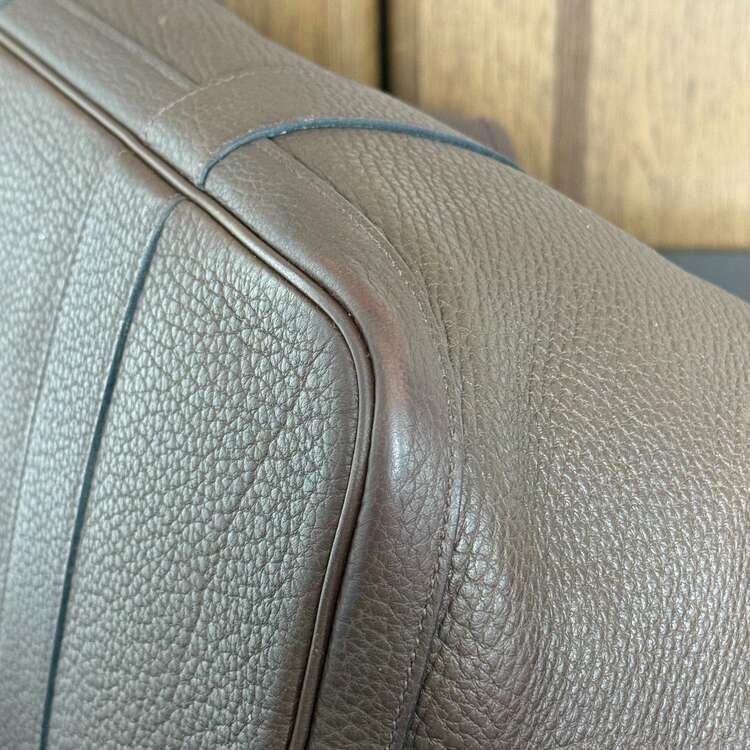 ガーデンパーティ ネゴンダ（ブランドバッグ）の商品画像 - 査定依頼日：2025年5月1日 - 最高査定価格：300,000円