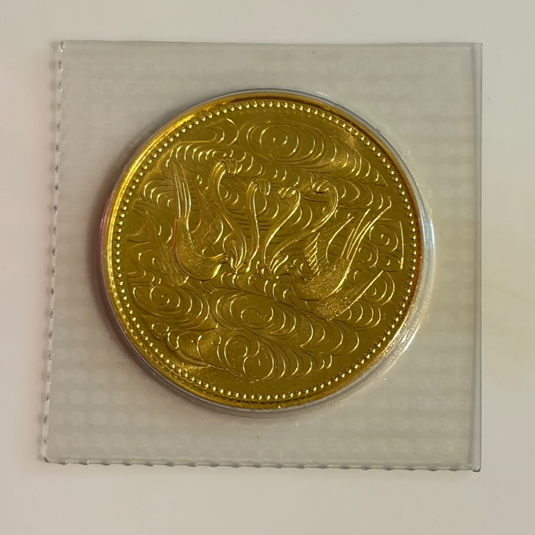 昭和天皇御在位60年記念 10万円金貨（金・貴金属）の商品画像 - 査定依頼日：2025年11月28日 - 最高査定価格：449,000円