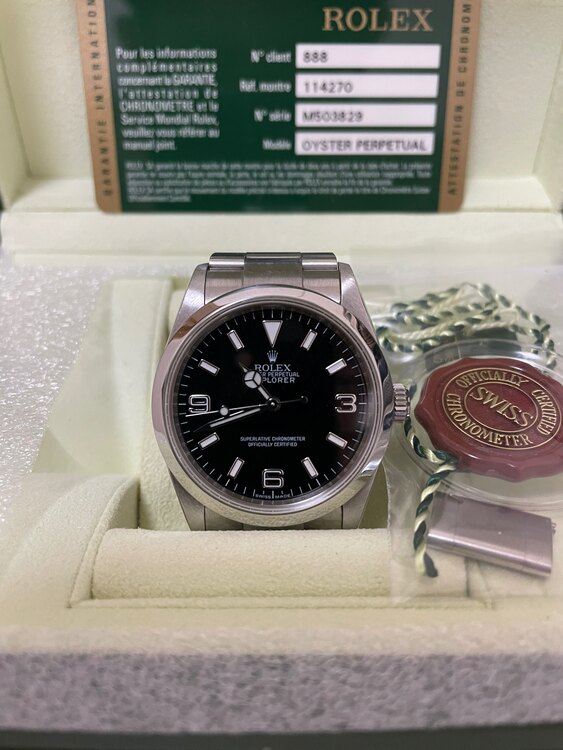 ロレックス エクスプローラー 11427（高級時計）の商品画像 - 査定依頼日：2025年2月16日 - 最高査定価格：870,000円