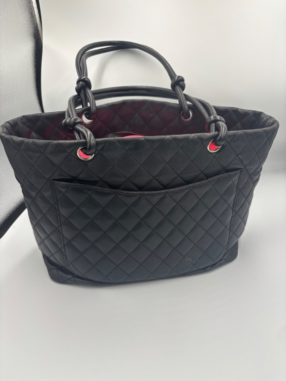 シャネル トートバッグ カンボン ラムスキン ブラック（ブランドバッグ）の商品画像 - 査定依頼日：2026年4月7日 - 最高査定価格：160,000円