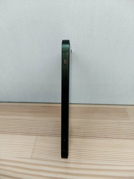 iPhone 13 mini 128GB SIMフリー（スマホ）の商品画像 - 査定依頼日：2026年5月6日 - 最高査定価格：33,000円