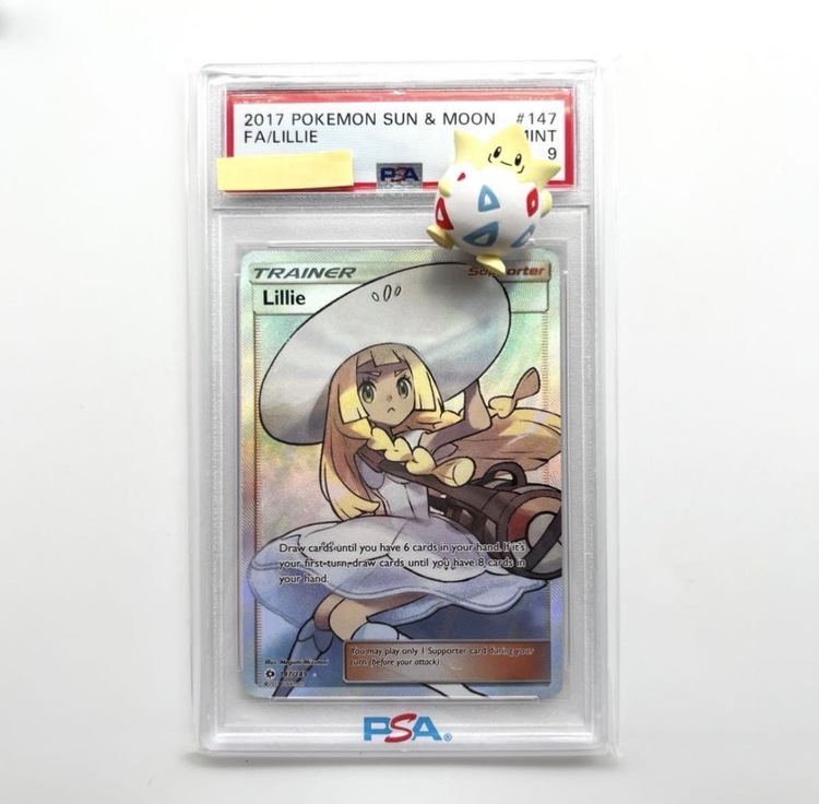 帽子リーリエ英語版（トレカ）の商品画像 - 査定依頼日：2026年3月29日 - 最高査定価格：10,000円