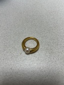 カルティエのペルラリング（K18イエローゴールド、アコヤパール