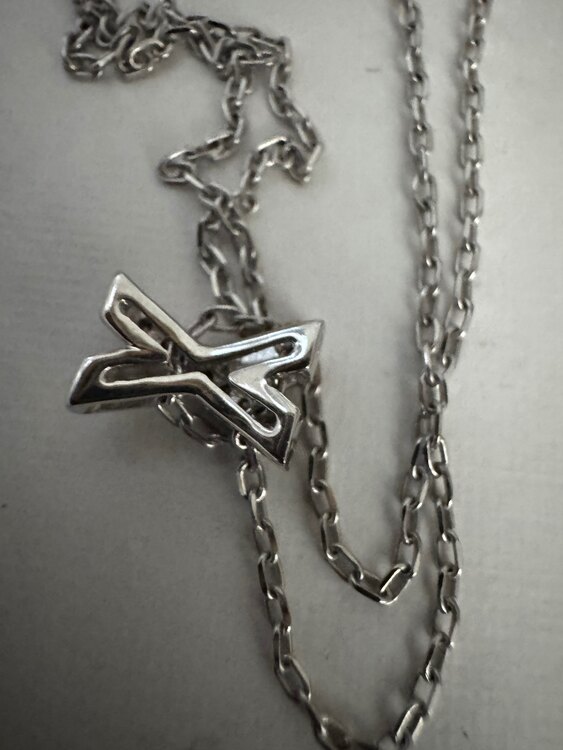 ホワイトゴールドブレスレット（金・貴金属）の商品画像 - 査定依頼日：2025年4月9日 - 最高査定価格：20,000円