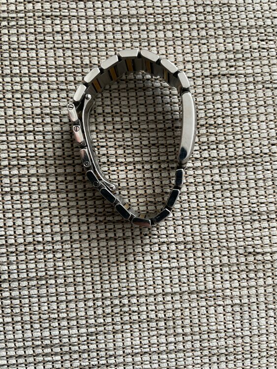 カルティエ タンク （高級時計）の商品画像 - 査定依頼日：2025年2月15日 - 最高査定価格：400,000円