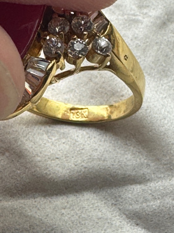 18k（金・貴金属）の商品画像 - 査定依頼日：2026年4月5日 - 最高査定価格：100,000円