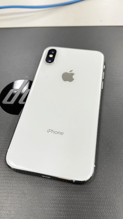 iPhoneXs（スマホ）の商品画像 - 査定依頼日：2026年5月15日 - 最高査定価格：17,000円