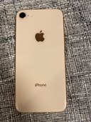 iPhone8（スマホ）の商品画像 - 査定依頼日：2023年7月19日 - 最高査定価格：12,000円