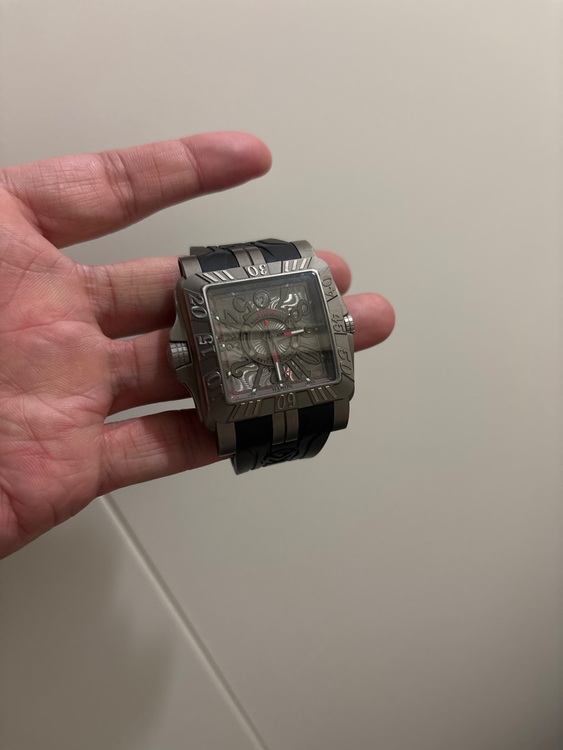 フランクミュラー コンキスタドール コルテスグランプリ　（高級時計）の商品画像 - 査定依頼日：2025年11月27日 - 最高査定価格：800,000円