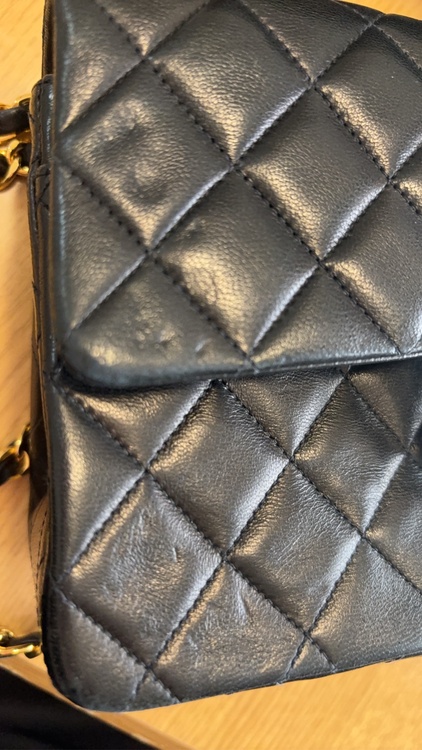 Wフラップチェーンショルダー（ブランドバッグ）の商品画像 - 査定依頼日：2026年3月21日 - 最高査定価格：700,000円