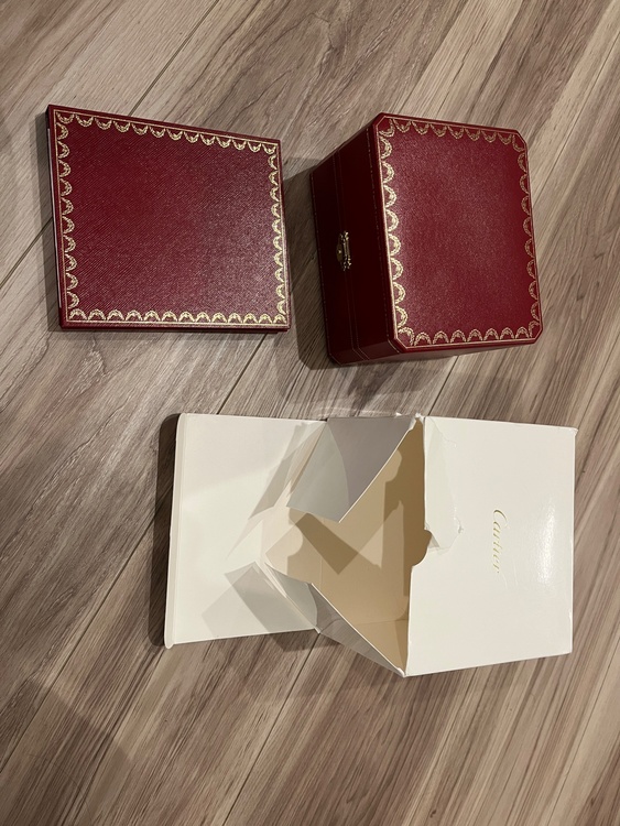 カルティエ バロンブルー W69011Z4（高級時計）の商品画像 - 査定依頼日：2026年1月11日 - 最高査定価格：550,000円