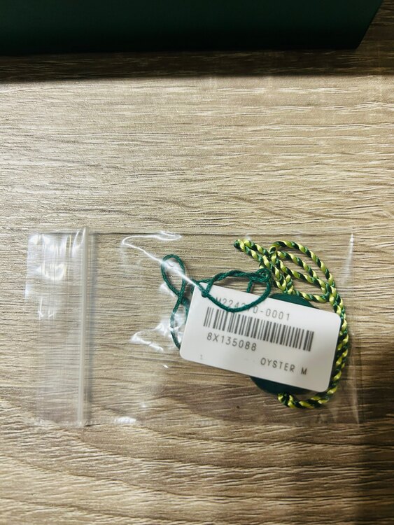 ロレックス エクスプローラー 22427（高級時計）の商品画像 - 査定依頼日：2025年5月22日 - 最高査定価格：1,200,000円