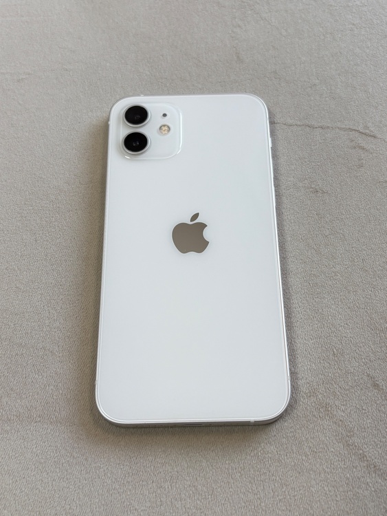 iPhone 12 128GB SIMフリー（スマホ）の商品画像 - 査定依頼日：2026年1月31日 - 最高査定価格：28,000円