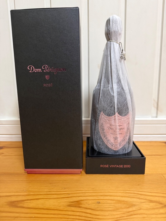 シャンパン ドン・ペリニヨン （お酒）の商品画像 - 査定依頼日：2026年4月13日 - 最高査定価格：32,000円