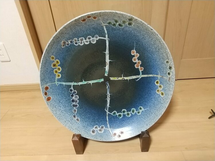 鳴海作の大皿（美術品・骨董品）の商品画像 - 査定依頼日：2026年5月1日 - 最高査定価格：3,000円
