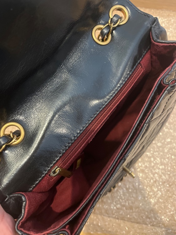 ショルダーバッグ（ブランドバッグ）の商品画像 - 査定依頼日：2025年11月18日 - 最高査定価格：180,000円