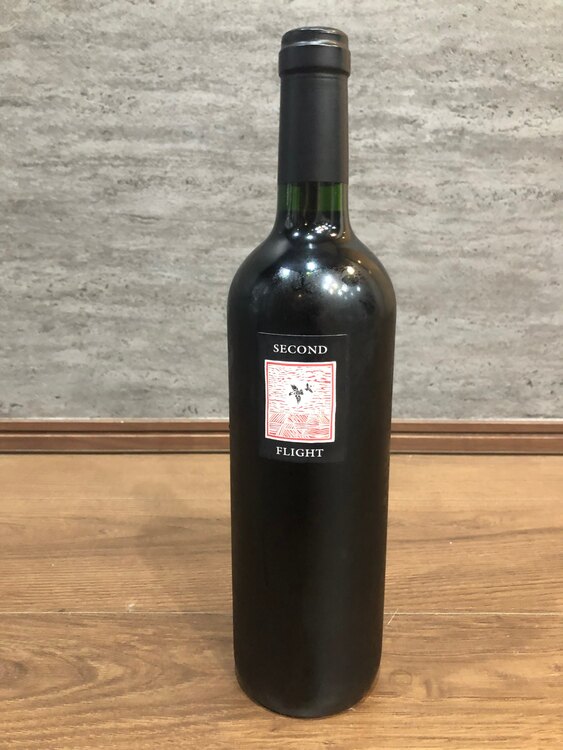 スクリーミングイーグル2013（お酒）の商品画像 - 査定依頼日：2025年5月16日 - 最高査定価格：85,000円