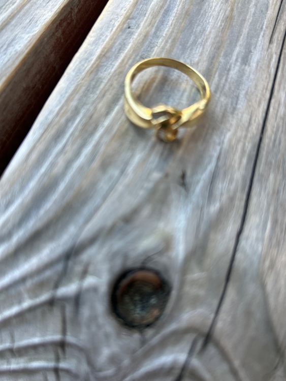 ゆびわ（金・貴金属）の商品画像 - 査定依頼日：2025年10月30日 - 最高査定価格：100,000円