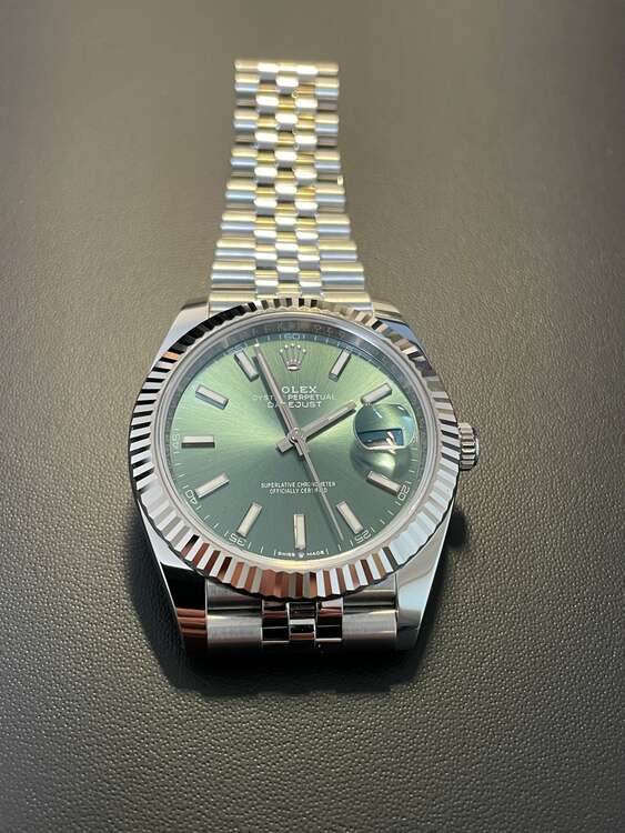 ロレックス デイトジャスト 12633（高級時計）の商品画像 - 査定依頼日：2025年1月21日 - 最高査定価格：2,250,000円