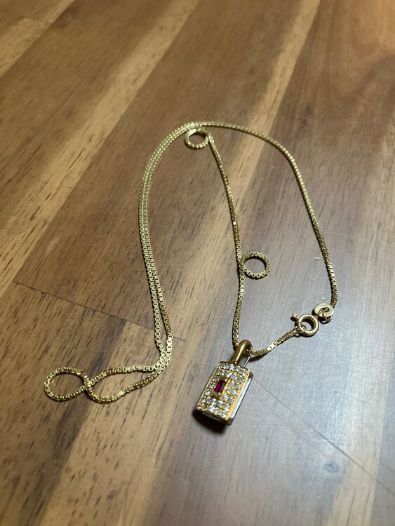 ネックレス（金・貴金属）の商品画像 - 査定依頼日：2025年3月23日 - 最高査定価格：200,000円