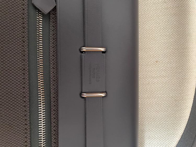 エールバッグジップミニ 20（ブランドバッグ）の商品画像 - 査定依頼日：2026年3月31日 - 最高査定価格：510,000円