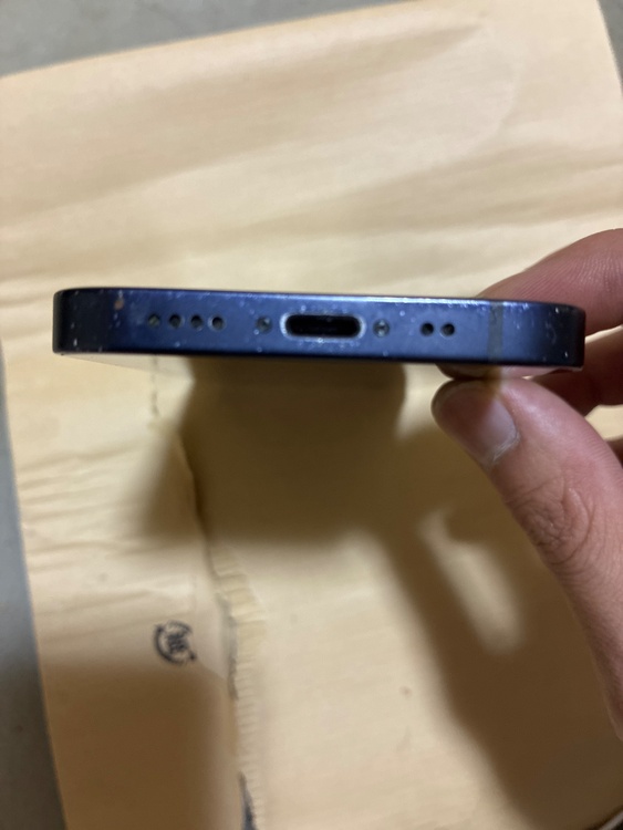 iPhone 12 mini 256GB au（スマホ）の商品画像 - 査定依頼日：2026年5月11日 - 最高査定価格：12,000円